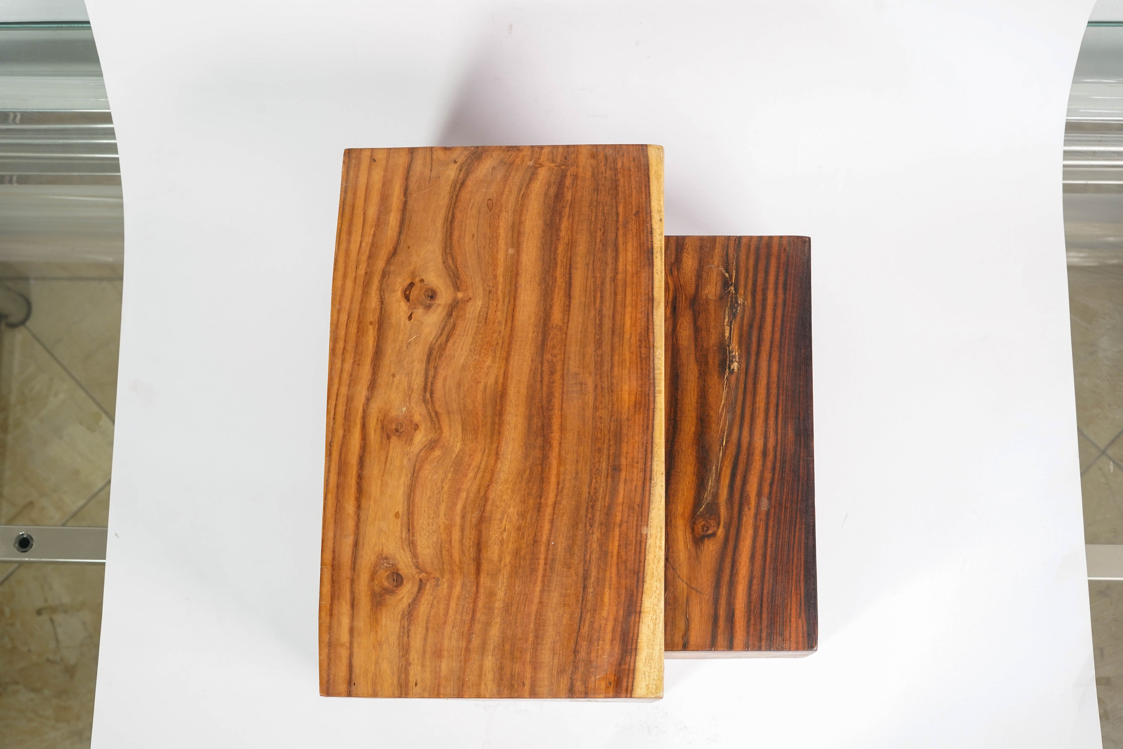 Kaya Double Presentation Table