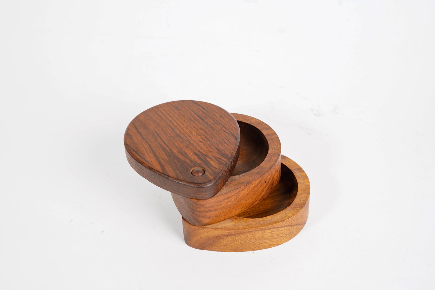 Kaya Salt &amp; Pepper Holder