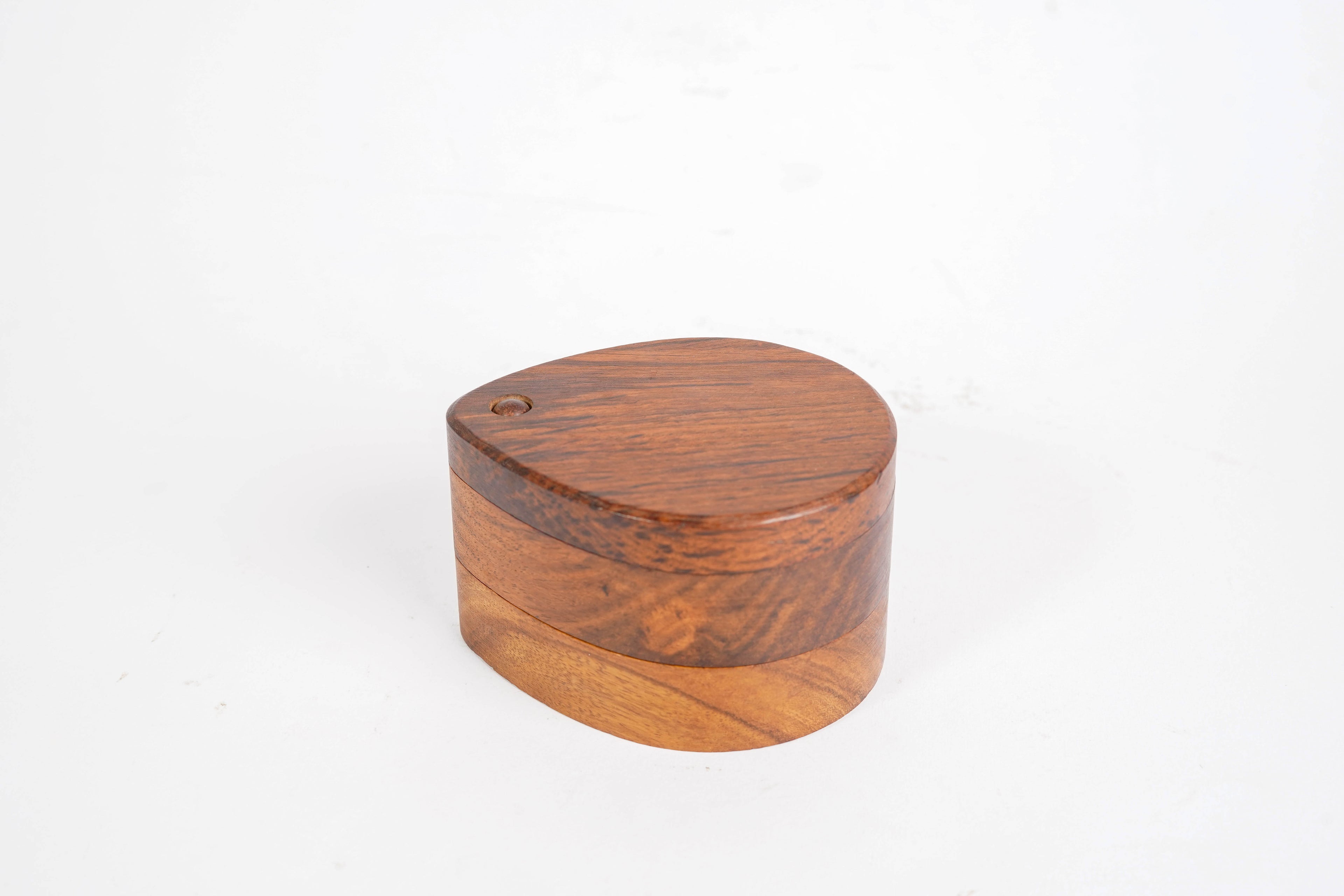 Kaya Salt &amp; Pepper Holder