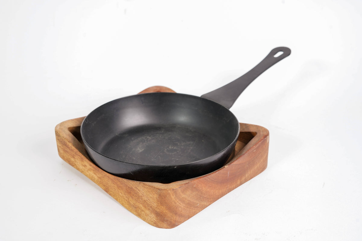 Kaya Cast Iron Sizzle Pan