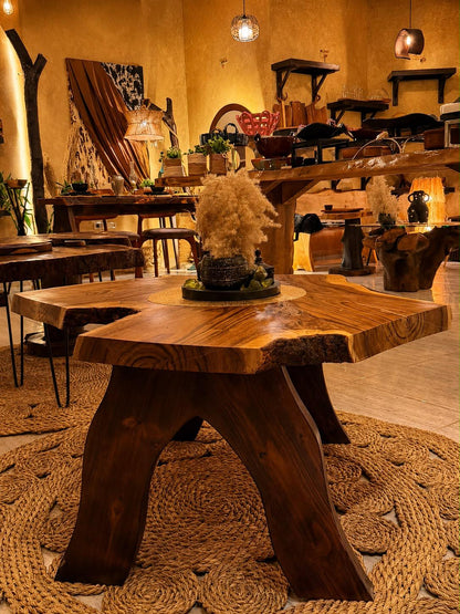 Kaya Luxe Dining Table